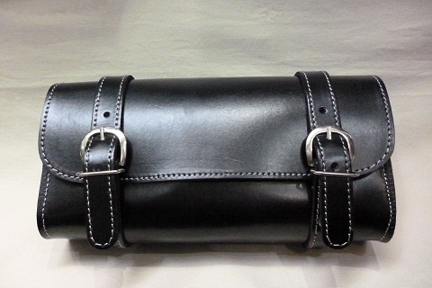 新製品！レザースクエアーツールバッグ