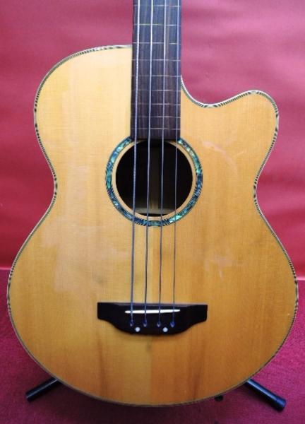 □【ジャンク品】Basser Bass エレアコベース BB2001□/B 
