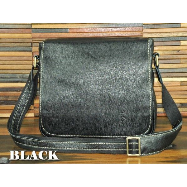 未使用品 庖丁族 3425 斜め掛けショルダーバッグ レザー 牛革