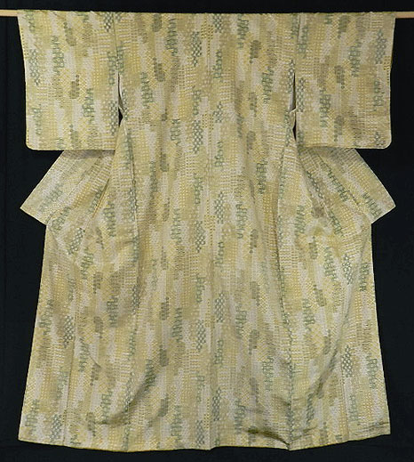 アネモネ☆淡いベージュ色系の縞模様の紬の着物b812Ｕ