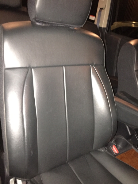 送料無料　デリカD５　三菱純正　本革調シートカバー　中古_1