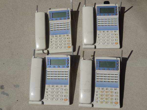 NTT★GX-(24)CCLSTEL-1-W★ビジネスホン★カールコードレス4台