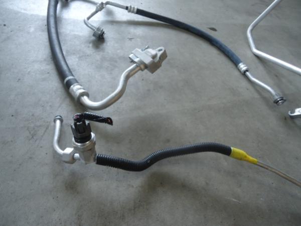 N BOX JF1 純正フロントエアコンパイプセット　(4AU1684R5