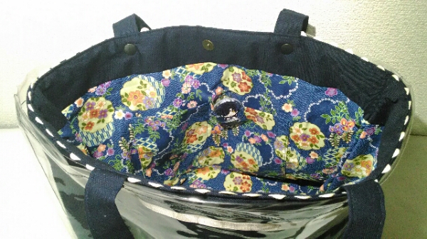 缶バッジカバー付バッグ 痛バ 紺 刀剣乱舞 薬研藤四郎などに (バッジ