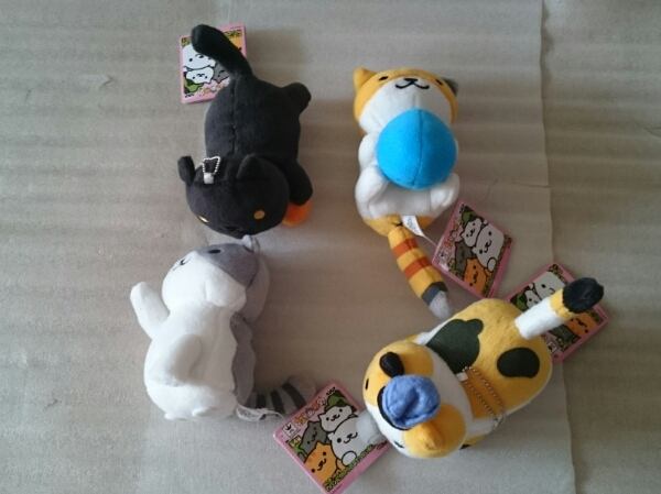 ねこあつめ カバンに付けられるでっかいぬいぐるみ vol.1 全4種