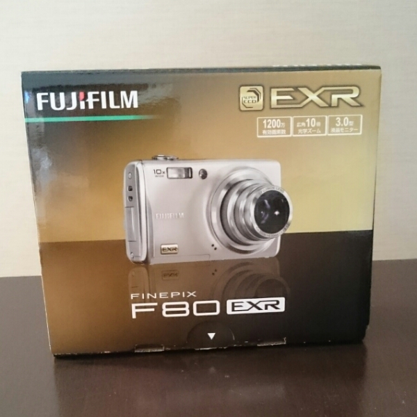 FUJIFILM FINE PIX F80EXR フジ デジカメ 中古美品_3