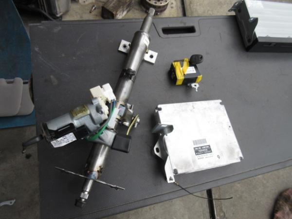 1530316　CBA-ACU20W　クルーガーＶ エンジンコンピューター等