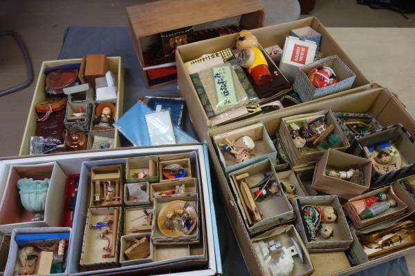 ▼　昭和５０年代　郷土玩具　土産　９９点　共箱入