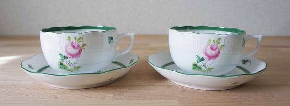 ヘレンド☆ウィーンのバラ☆ティーカップ＆ソーサー ペア