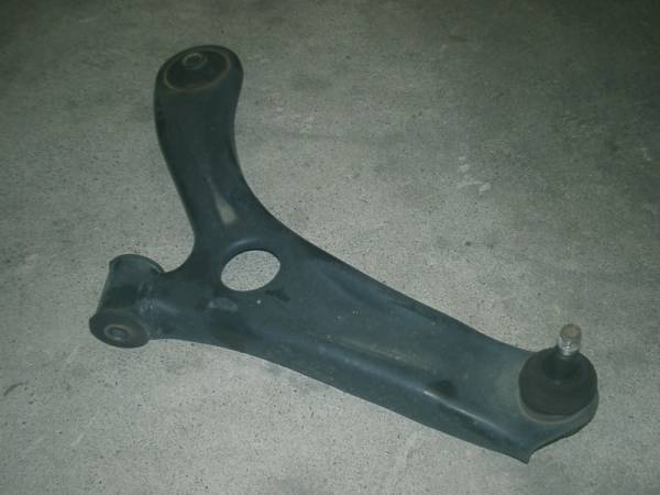 HA35S　アルト 左ロアアーム
