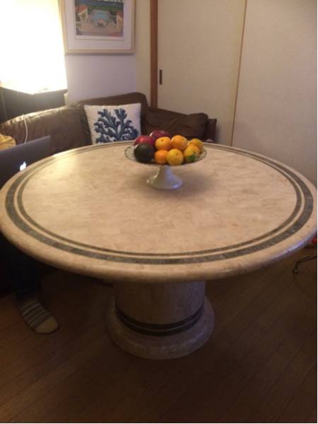 人工大理石 素敵なテーブル