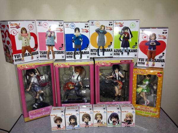 処分！ けいおん！ グッズ フィギュアや漫画など30個以上 美品