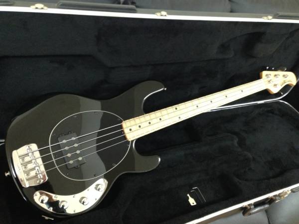 MUSIC MAN StingRay 4 USA BLACK 【公式通販】