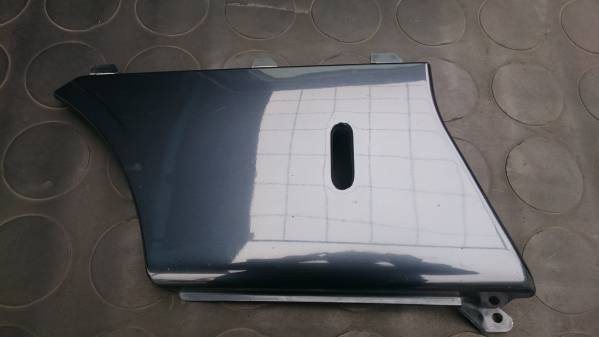 ミゼットⅡ　サイドパネル　ウォッシャータンク側