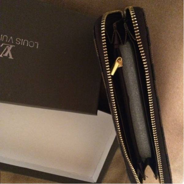 新品 LV ダミエ エベヌ ジッピー 長財布 茶 ルイ・ヴィトン