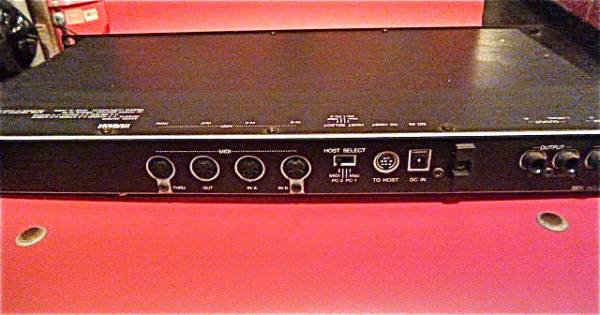 YAMAHA MU100R 音源モジュール ジャンク品 YAMAHA MU100R sound 【公式