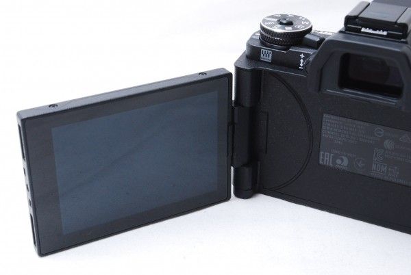 Olympus OM-D E-M5 MARK II 元箱 シャッター数70 OLYMPUS 【公式通販】