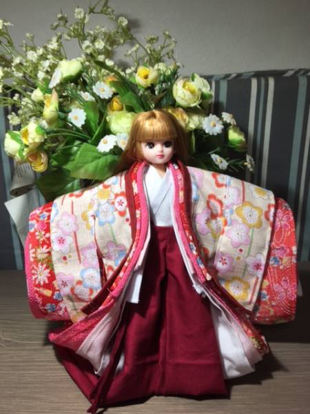 リカちゃん付き　十二単　着物