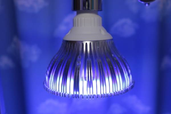 24W LEDライト 青8白4灯