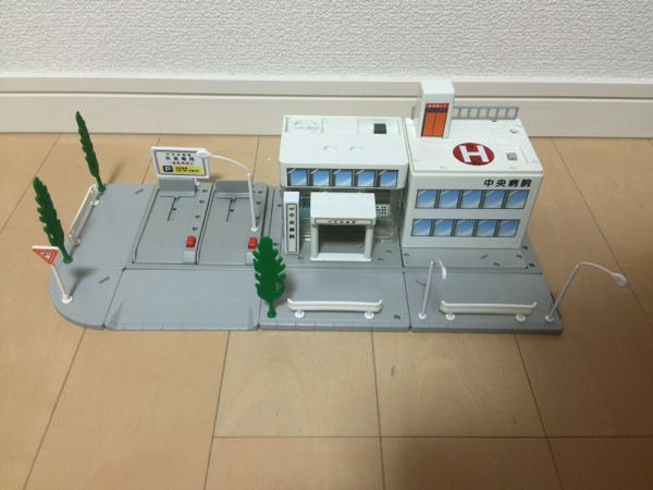 超激得，新作 トミー トミカ トミカタウン 病院 当時物 絶版(トミカタウン、トミカワールド)｜売買されたオークション情報、yahooの商品情報をアーカイブ公開 - オークファン トミカタウン、トミカワールド