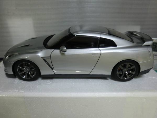 GT-R 1⁄18 京商 日産 R35 プレミアムエディション Nissan Premium