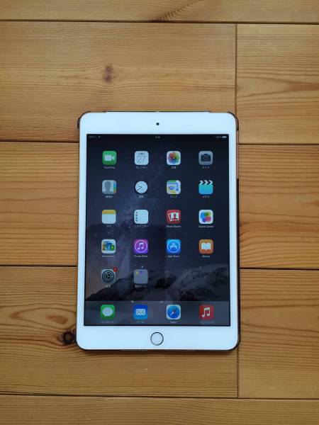 【美品・保証有】 iPad mini 16GB docomo ゴールド　おまけ付き