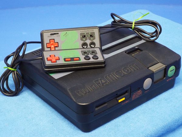 SHARP AN-505-BK ゲーム機本体 ツインファミコン＊現状品 おもちゃ
