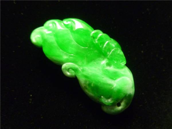 【禹】L022 巴山翡翠 手工彫刻 仏手造像 根付 美品