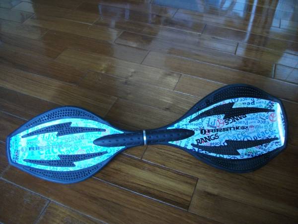 【C】中古 完動品 RIPSTIK ブレイブボード お買い得!!