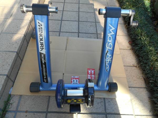 ミノウラ 固定ローラー台 冬場ロードバイク室内練習用に 【公式通販】