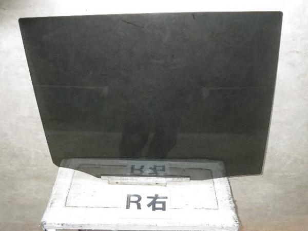 【KBT】トヨタ ラクティス NCP100 リア 右 ドアガラス
