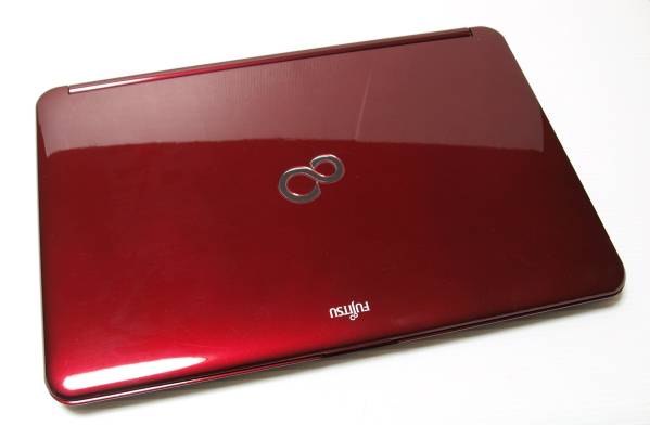 LIFEBOOK AH54/E /Core i3/ 8GB/ 640GB/ Win7/ MS Office2013Pro