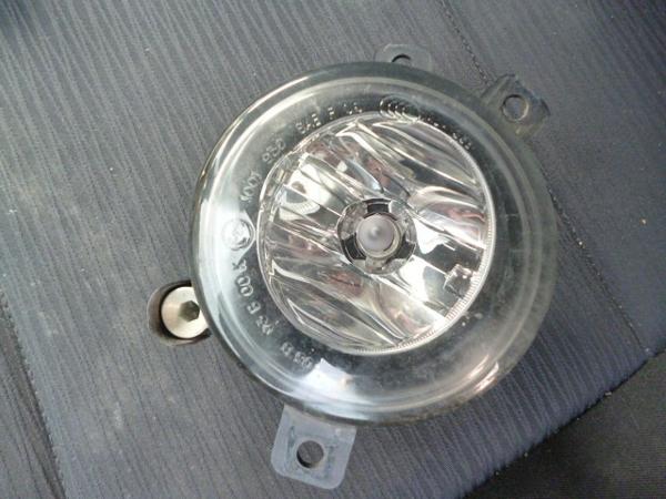 BMW X1 E84 VL18 左フォグランプ (014863)