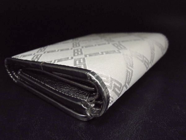●VERSACE（ヴェルサーチ） 折り財布 キャンバス●レディース