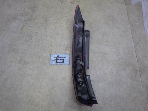 KBT】ホンダ ストリーム RN8 右 テールランプ RSZ 自動車、オートバイ