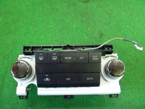 .【SRP-530142】ワゴンＲ MH22S　エアコンパネル