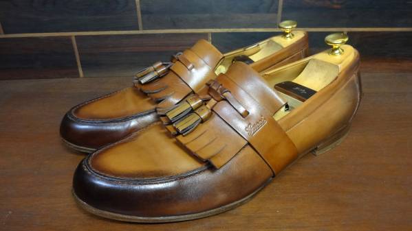 正規品，大得価 数回着 GUCCI グッチ タッセルローファー 茶 43 レザー 靴(男性用)｜売買されたオークション情報、yahooの商品情報をアーカイブ公開 - オークファン 靴