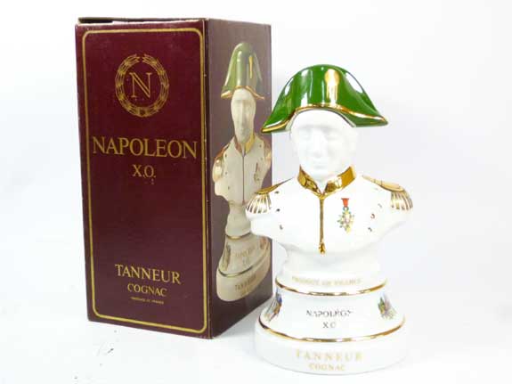 ＴＡＮＮＥＵＲ ターナーＸＯ　ナポレオン　陶器