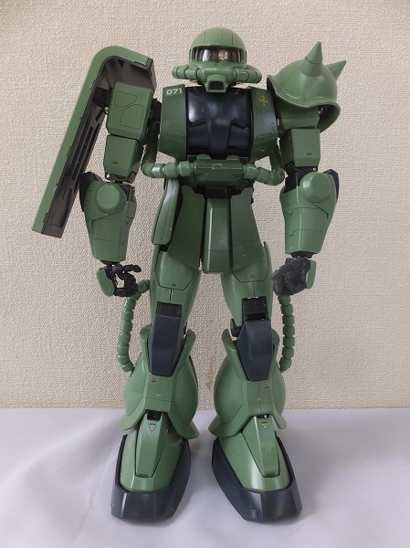 手付 PG MS-06F ザクⅡ/ガンダム，ガンプラ，ジオン軍，ZAKU[梱1.0