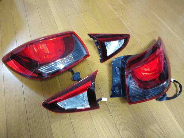 ☆マツダ DJ デミオ 純正テールランプセット 美品 ☆