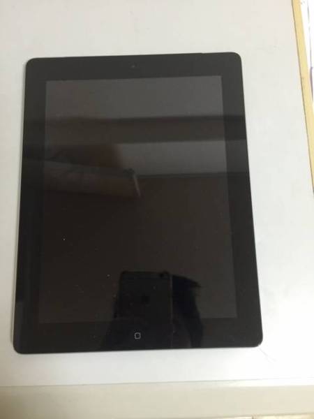 iPad4 第4世代 Retina 16GB SB セルラー iPad 16GB 第4世代 Apple