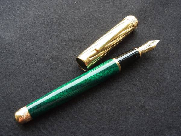 ☆イタリア製 / FEDERICO BUCCELLATI 18K 万年筆☆コンバータ式
