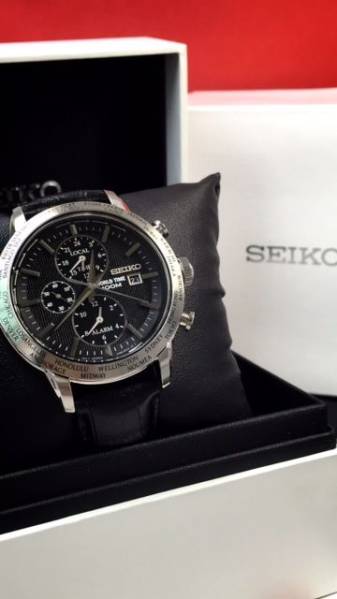 新品SEIKO セイコー正規品 腕時計 GMT機能 革ベルト SPL049P2