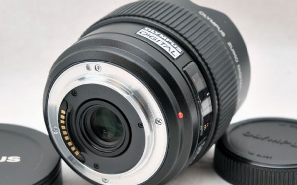 ☆美品☆オリンパス OLYMPUS ZUIKO DIGITAL ED 8mm F3.5 FISHEYE 本日