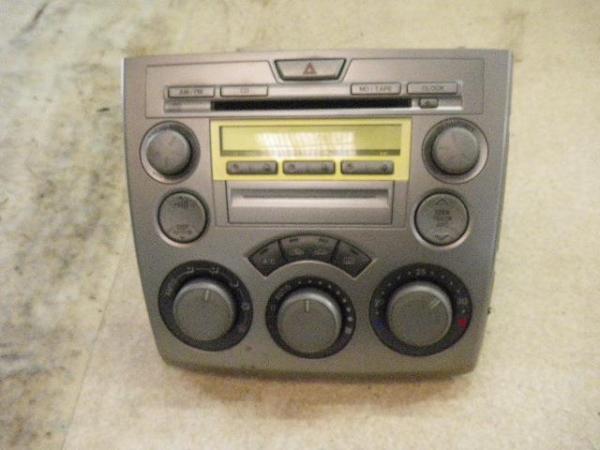 デミオ DY5W CD+MD+ラジオデッキ