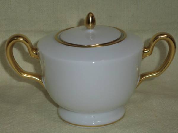 値下げ　　　大倉陶園 シュガーポット 美品　１６－９４