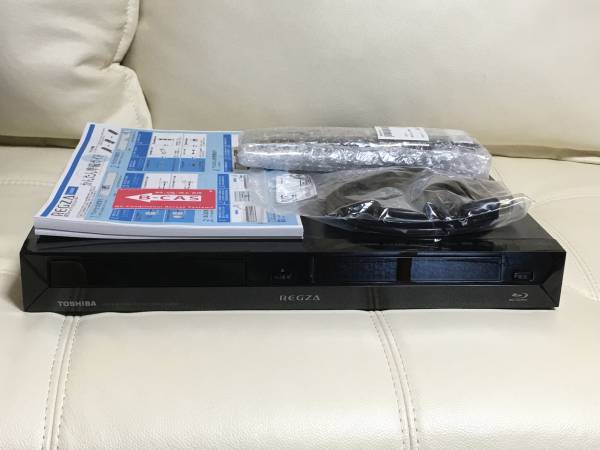 東芝 BD/320GB-HDDレコーダー D-BZ500 リモコン新品　2011年製