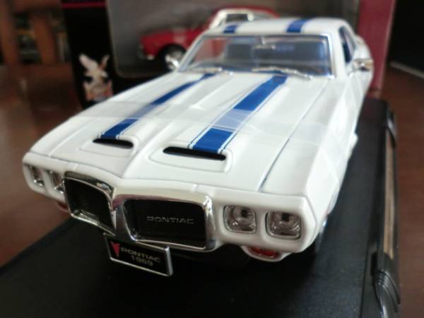 ★★1/18 ポンティアック ファイヤーバード トランザム