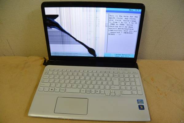 ソニー VAIO SVE15116FJW Core i5-2450M@2.5Ghz 4GB ジャンク