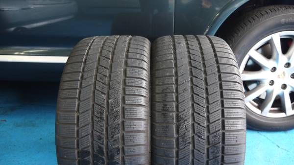 ピレリ　240スノースポーツ　255/40　２本